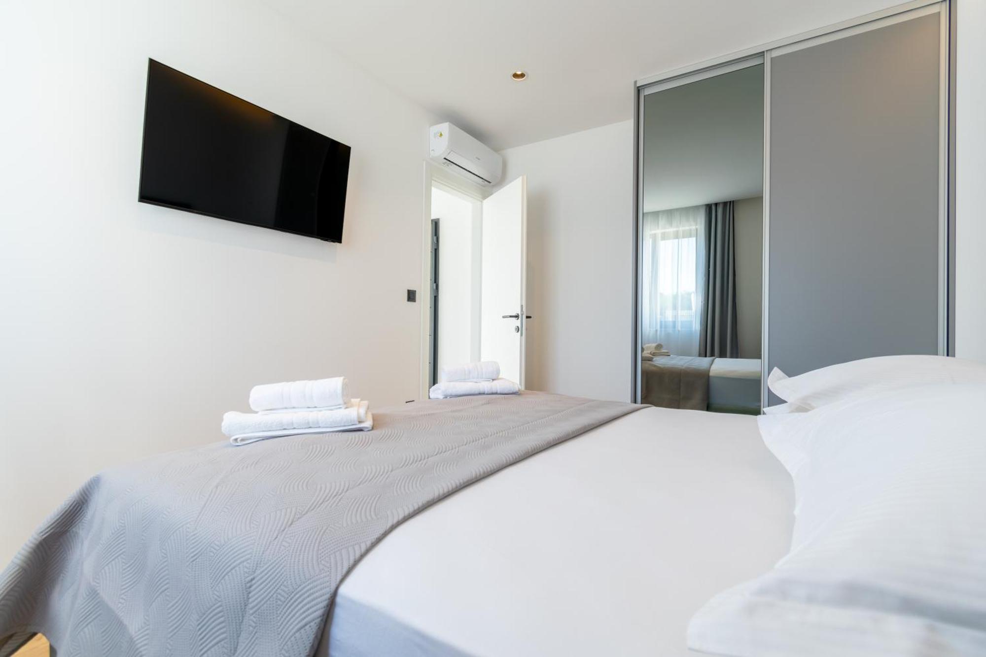 Apartmani Pino 1 Baška Voda Exterior foto